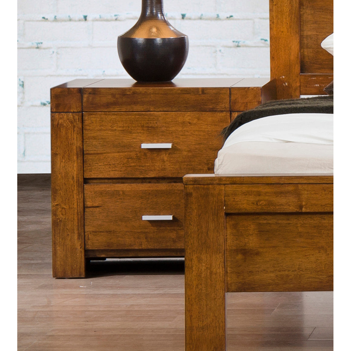 California Nightstand Solid Rubberwood Rustic Oak